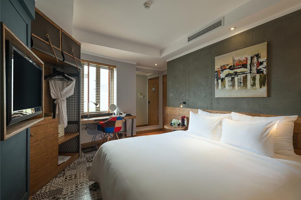 Bespoke Trendy Hotel Hanoi Exterior photo