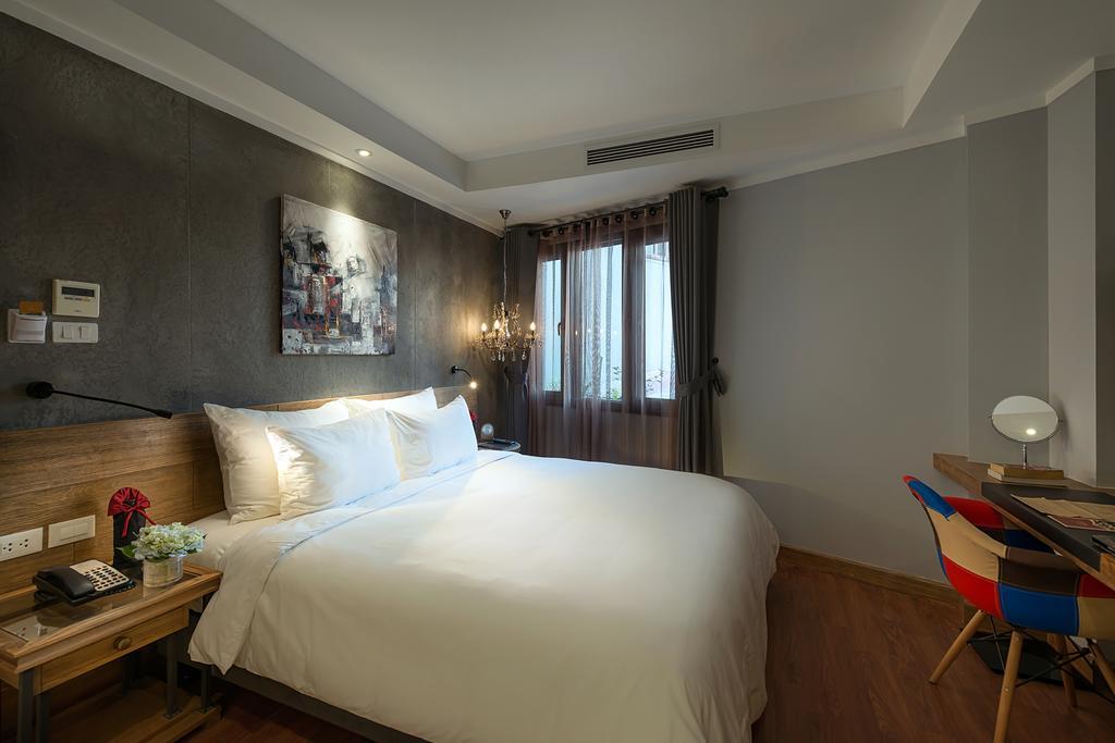 Bespoke Trendy Hotel Hanoi Exterior photo